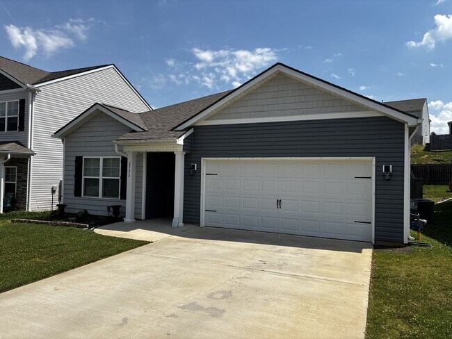 Photo - 2732 Minuteman Ln