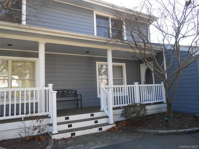 Building Photo - 2 Bushwick St Unit Upstairs