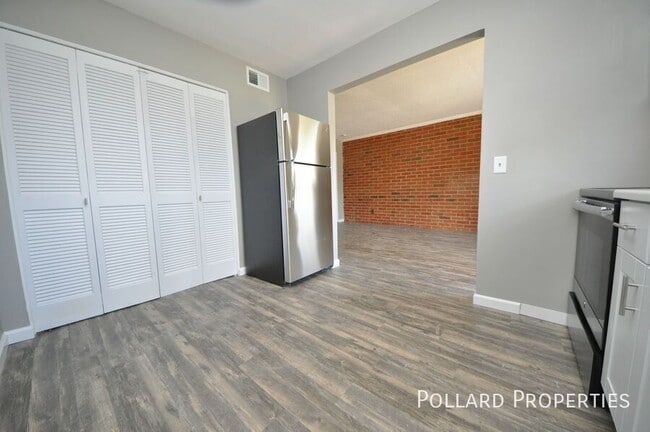 Photo - 28 Westwood Village