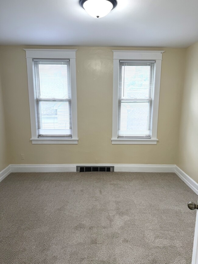 Photo - 5113 24th Ave