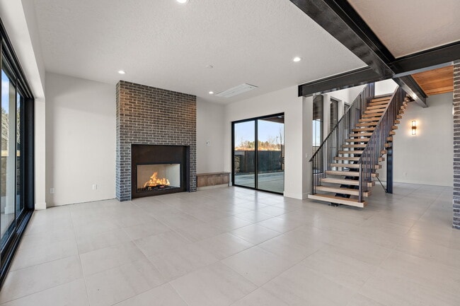 Photo - 98 S Carbon Rivet Ave