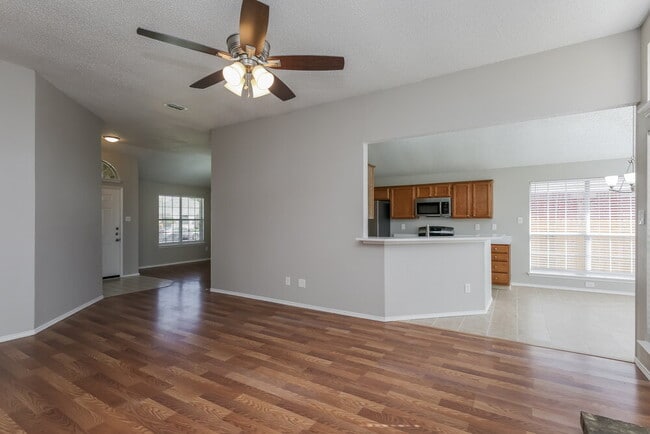 Photo - 808 Dawson St