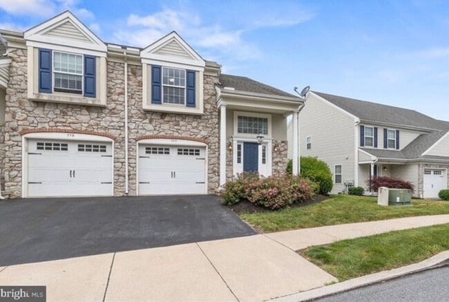 Photo - 777 Oak Leaf Ln