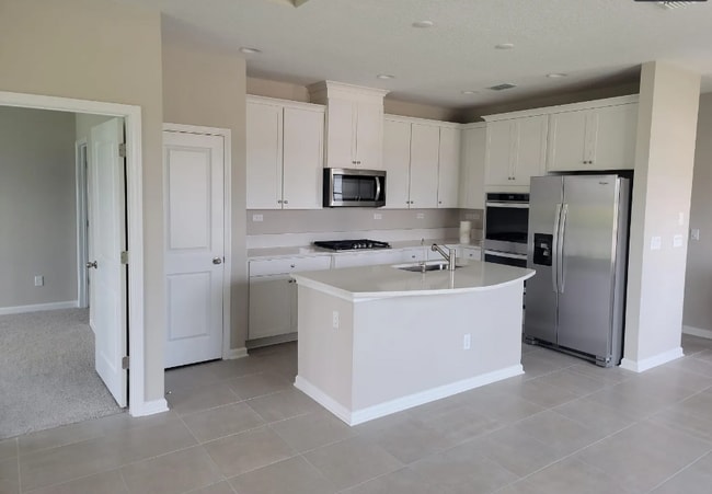 Building Photo - 808 Cherry Elm Dr