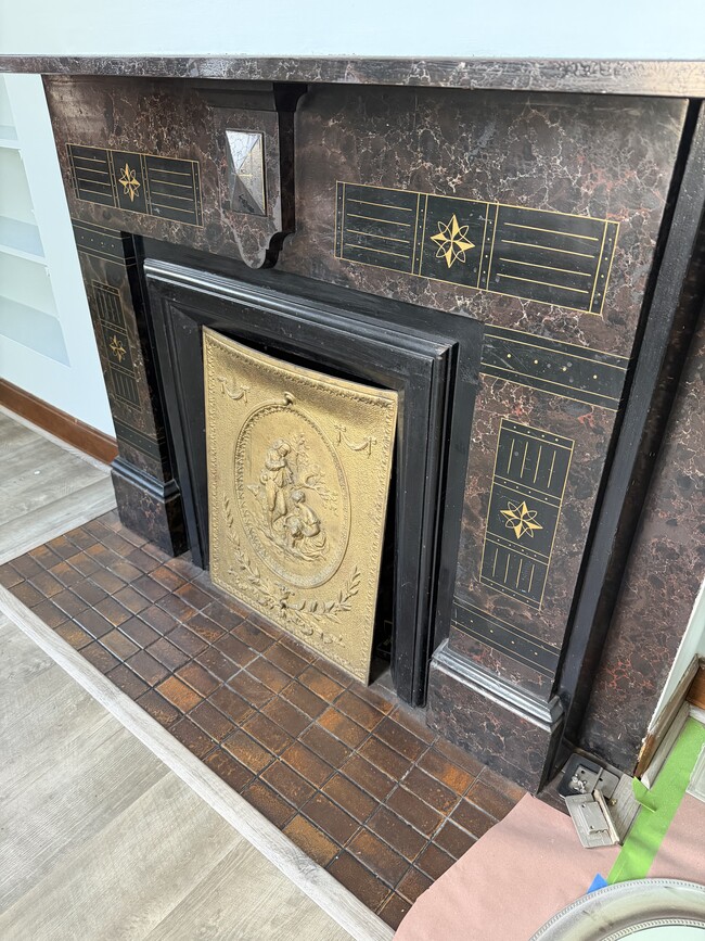 Photo - 501 Russell St