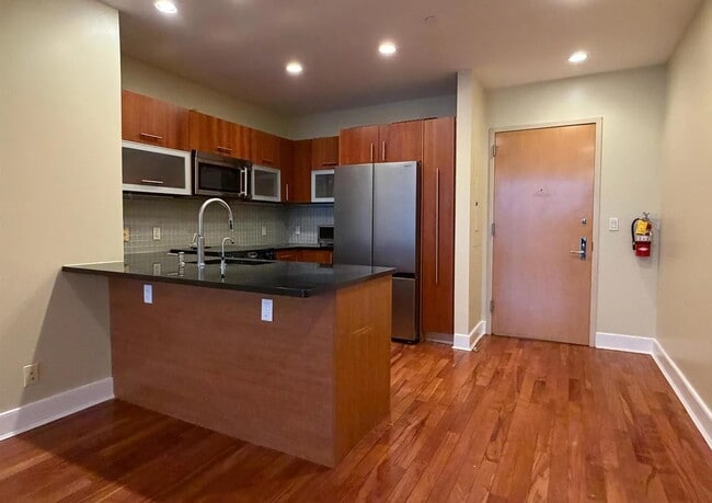 Photo - 8125 River Rd Unidad 3C