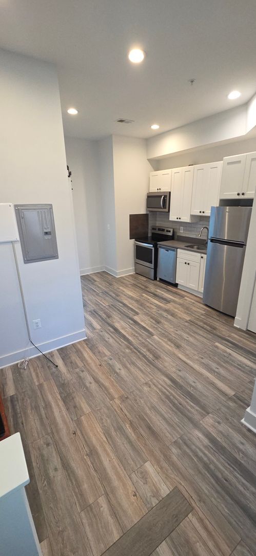 Photo - 126 6th St NE Unidad 126 6th Street NE 4