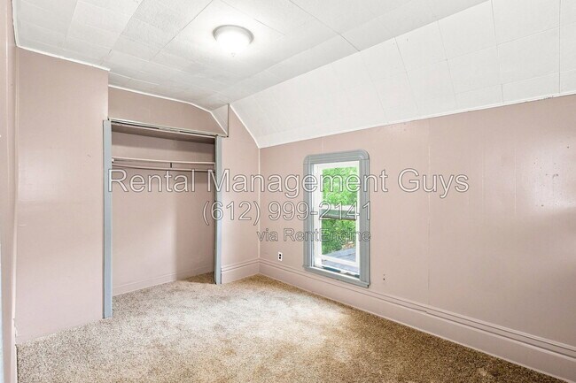 Photo - 2205 10th Ave S