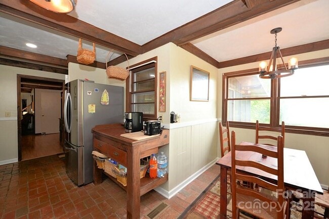 Photo - 227 Cool Springs Rd