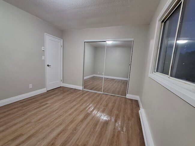 Photo - Elmwood Place Apartments