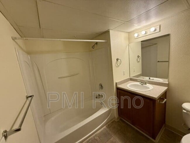 Photo - 1600 I St Unidad 2205