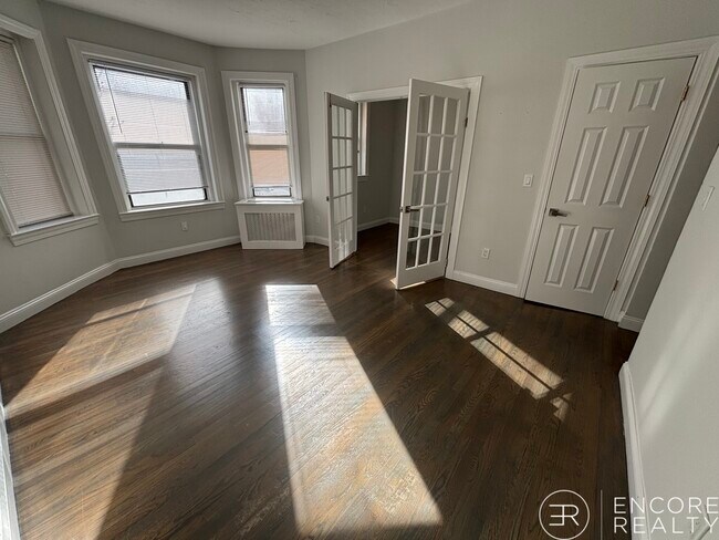 Photo - 19 Peterborough St Unit 1