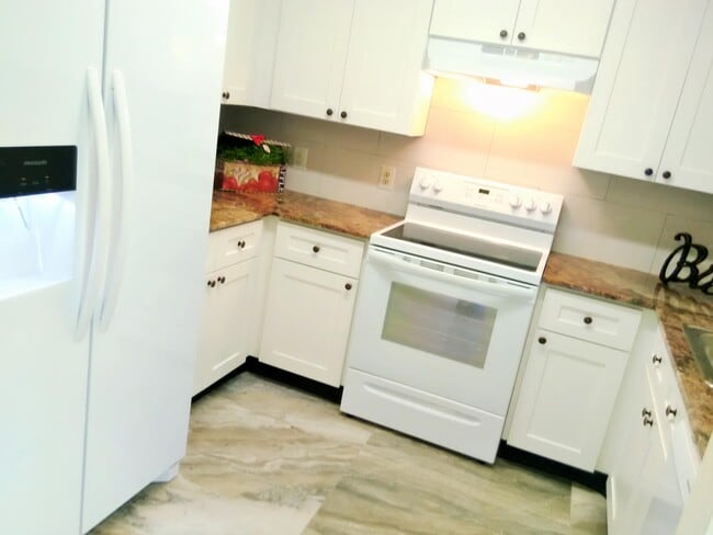 Photo - 2321 Ida Way