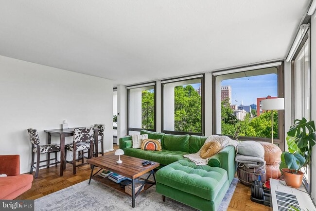 Building Photo - 200 Locust St Unit 3DN