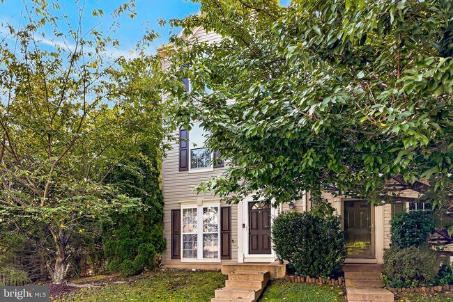 12415 Selkirk Cir
