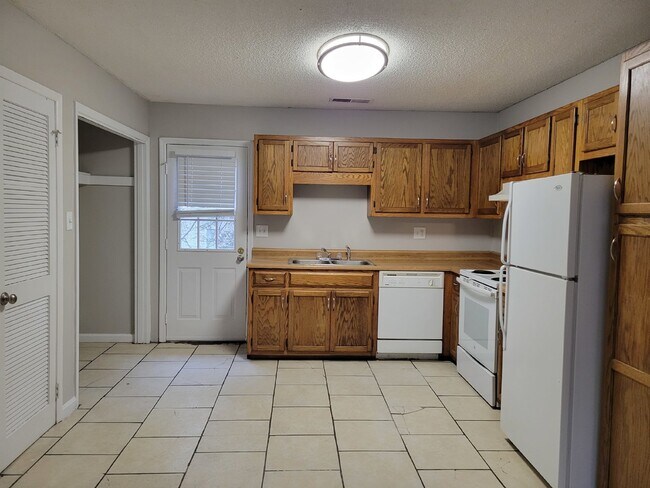 Photo - Section 8 accepted!!! "Charming 2-Bedroom Haven in the Heart of Decatur – Your Perfect Urban Retr...