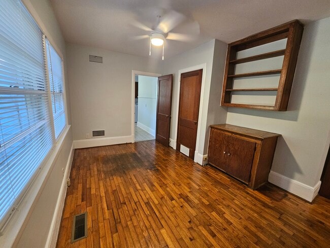 2309 Camellia Dr