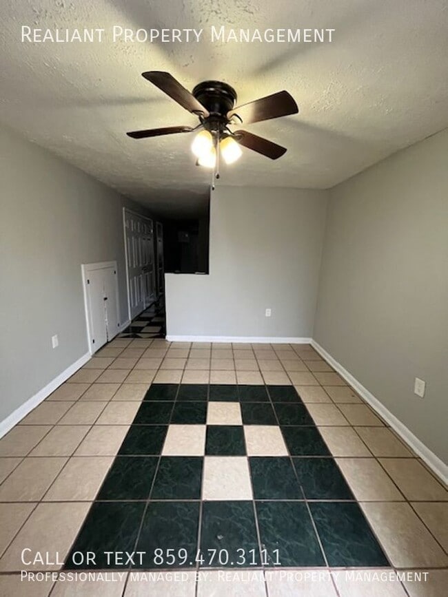 Photo - 728 N. Broadway-B Unidad B