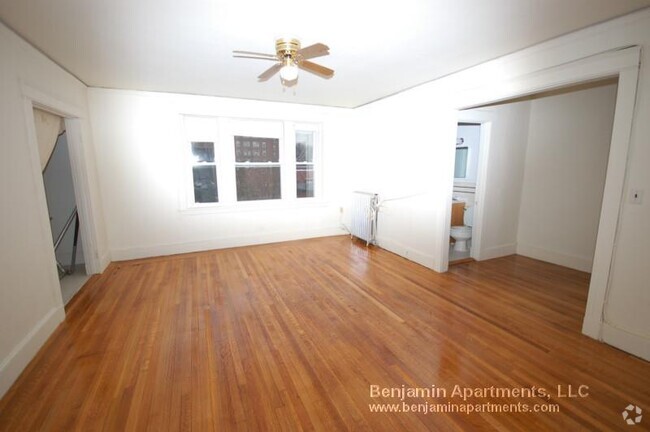 Building Photo - 76 Washington St Unit 9 Rental