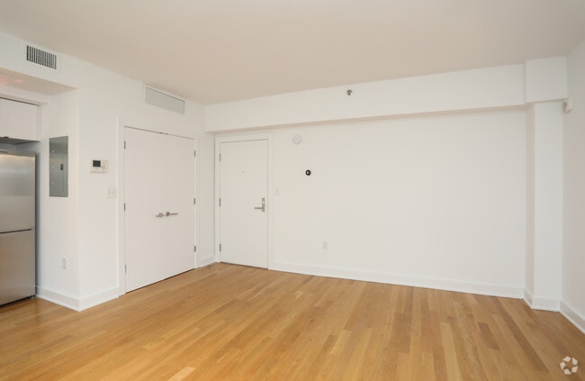 Studio - 1BR, 1BA - 375 SF