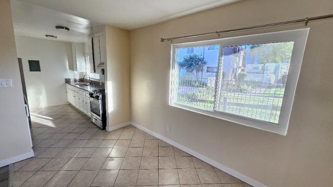 Photo - 7240 Woodman Ave