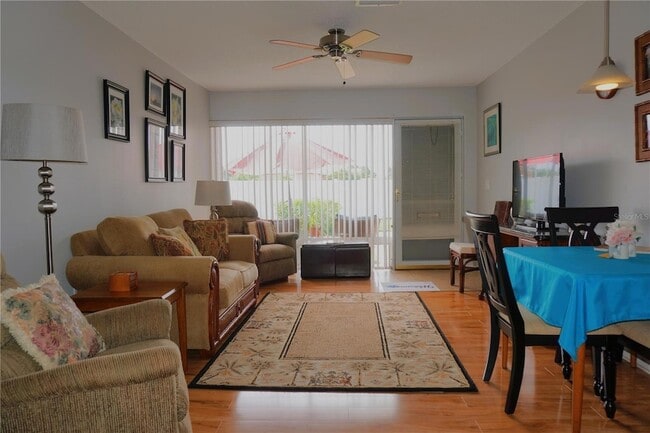 4337 Tahitian Gardens Cir Unit F