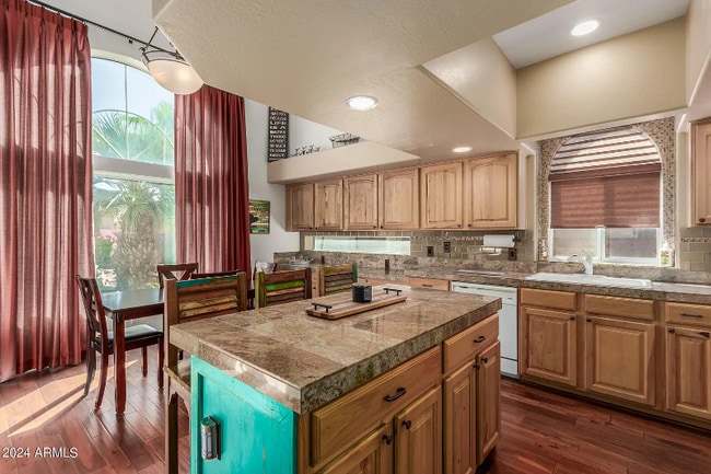 Photo - 15755 W Redfield Rd