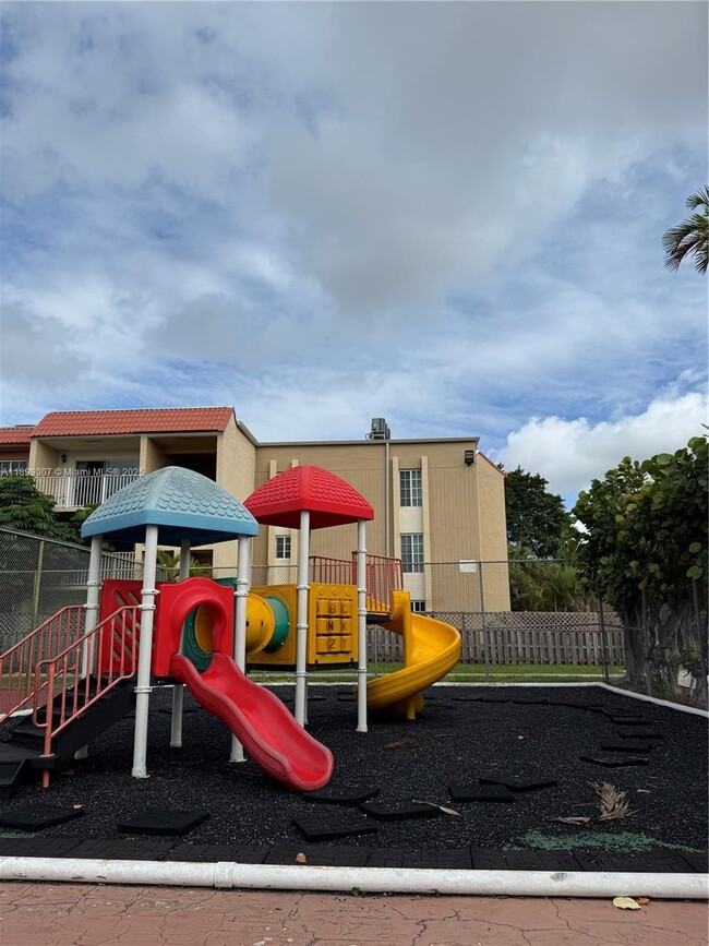 Photo - 5000 NW 79th Ave Unit 101