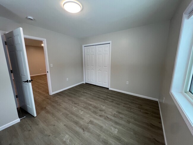 Photo - 1003 Two Rivers St