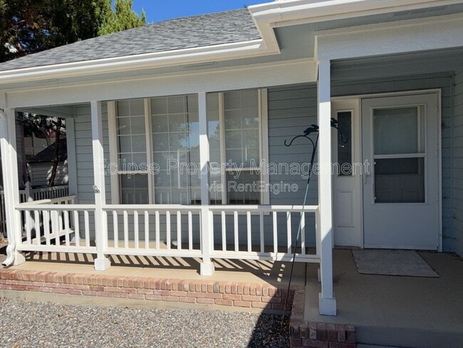 Photo - 714 E Harbor Cir