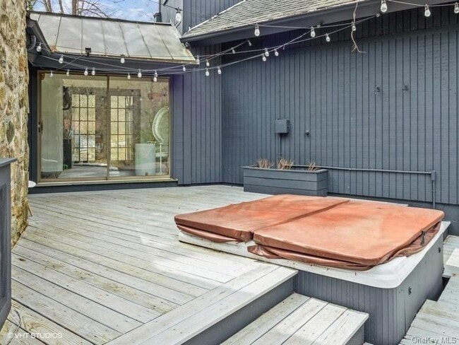 Photo - 260 Canopus Hollow Rd