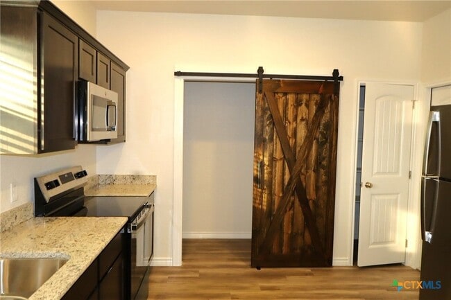 Photo - 107 Levi Ct Unit B