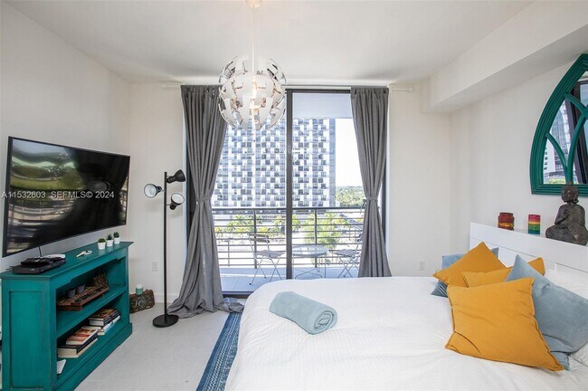 Photo - 5350 NW 84th Ave Unidad 710