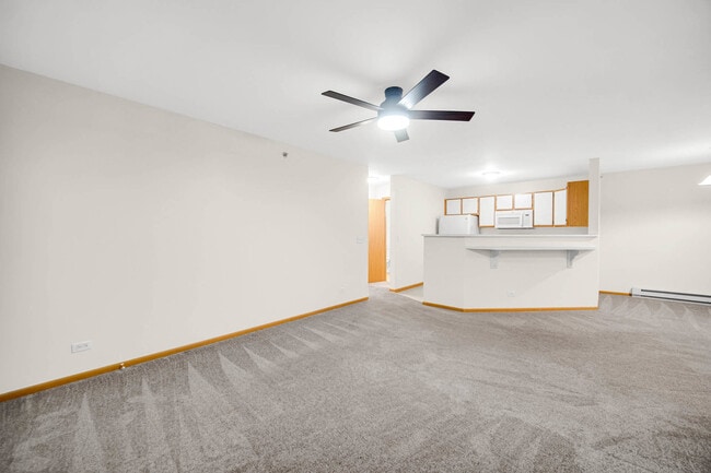 Photo - 300 Cunat Blvd