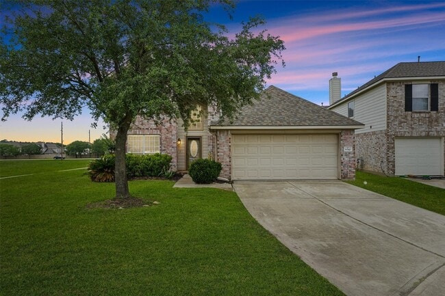 Photo - 8342 Loetsch Ridge Way House