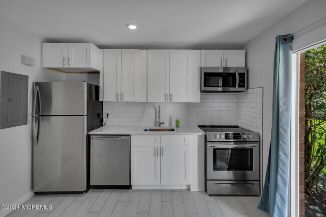 Photo - 96 East Ave Unit 85