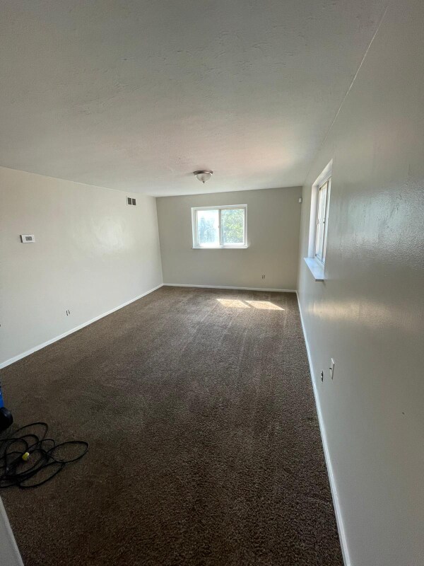 Photo - 285 E 200th St Unidad 2