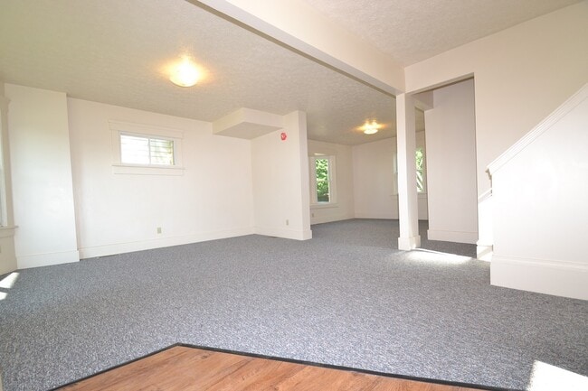 Photo - 547 Carroll St Unit 1