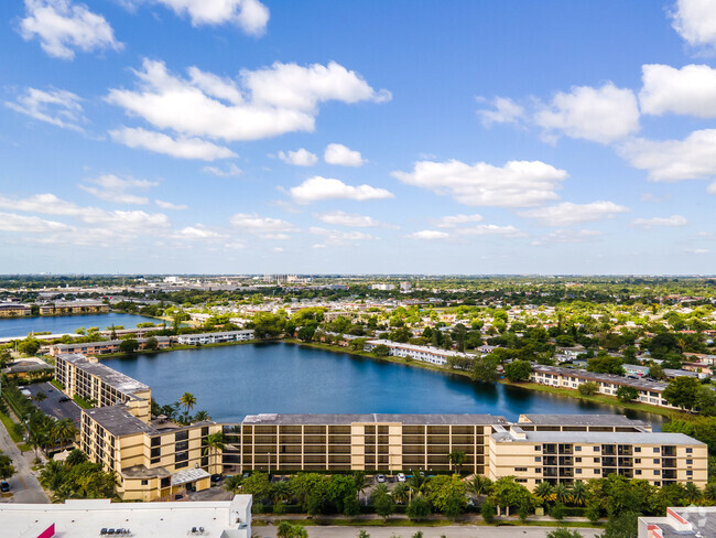 Grand Court Lakes - Grand Court Lakes Apartamentos