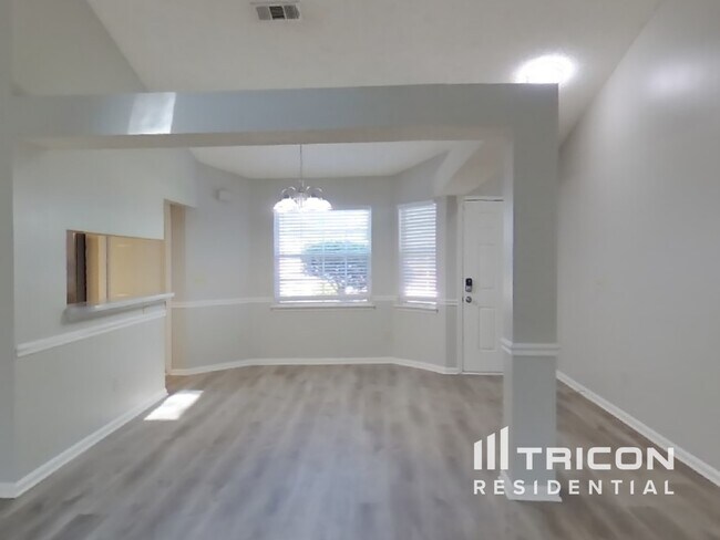Photo - 3373 Millcrest Pl