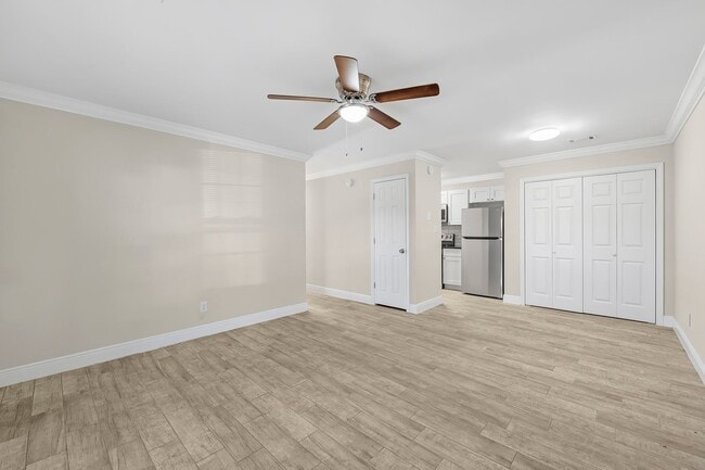 Photo - Crown Moulding********* Renovated 3 Bedroo...