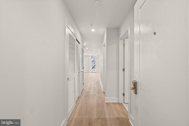 Photo - 253 N 3rd St