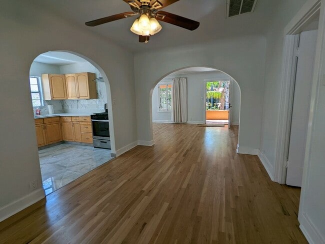 Photo - 6619 Willoughby Ave