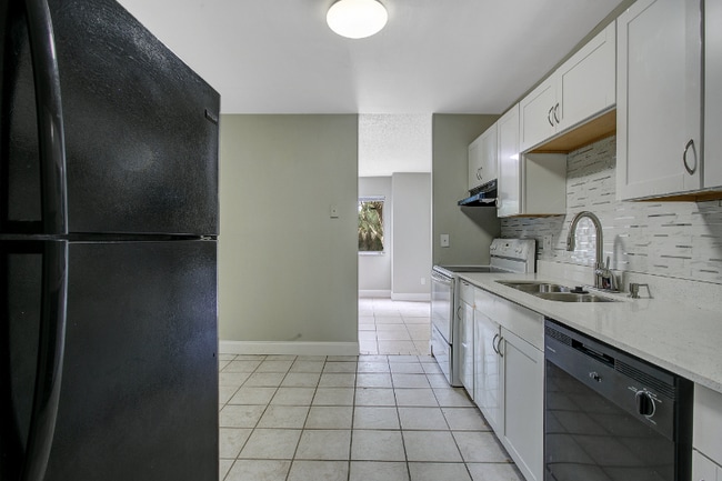 Photo - 2363 Huntington Green Ct