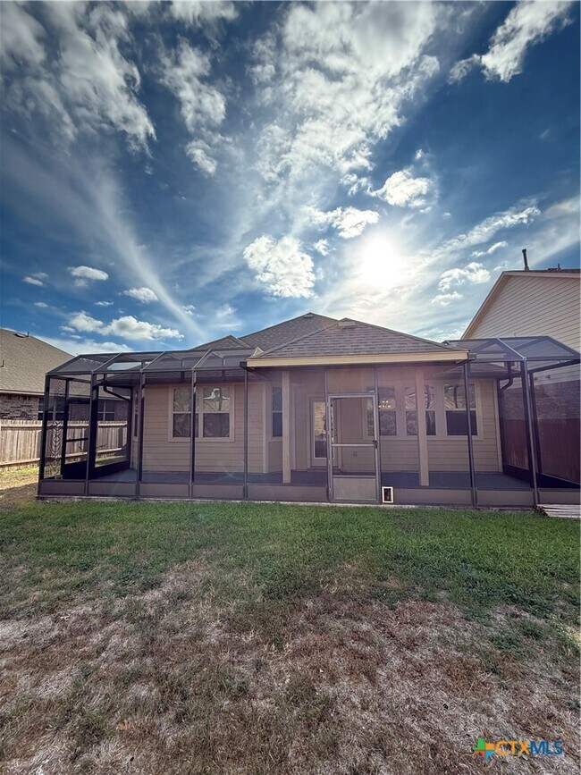 Photo - 305 Leather Oak Loop