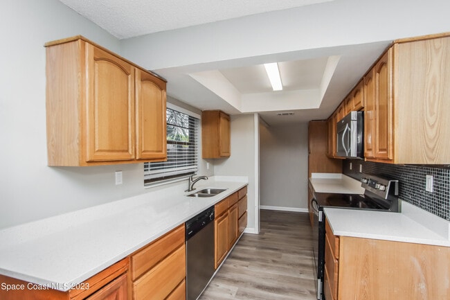 Photo - 977 Beacon St NW