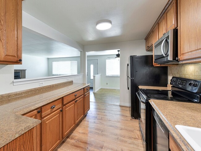 Photo - Renton House - 3 Bed/1.5 Bath - Close to Boeing and Renton Landing - Includes Landscaping