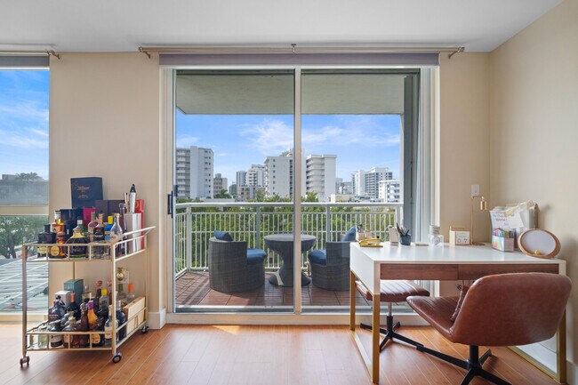 Photo - 1688 West Ave Unit 606