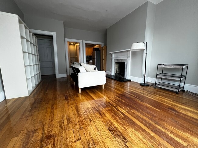 Photo - 869 Beacon St Unit 9