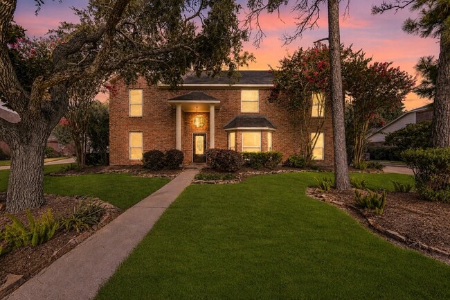 Photo - 513 Meadow Bend Dr